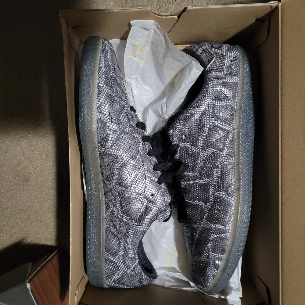 COPY - Adidas skateboarding x Jason dill samba size 11.5 snake skin